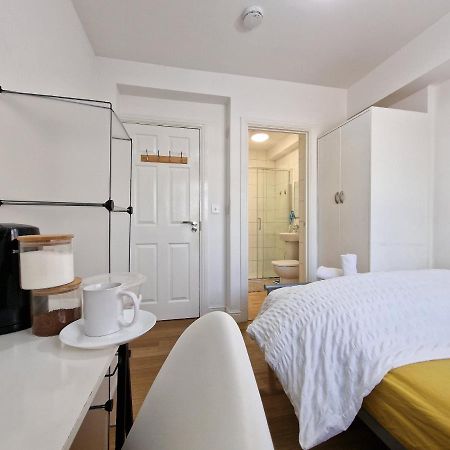 Nice Living Serviced Accommodations 4 코번트리 외부 사진